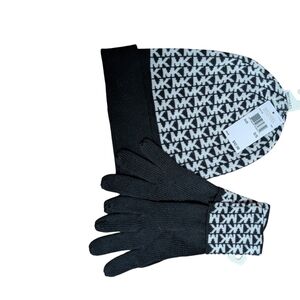 NWT NEW Michael Kors BLACK & white signature Logo Bennie Hat & Gloves SET